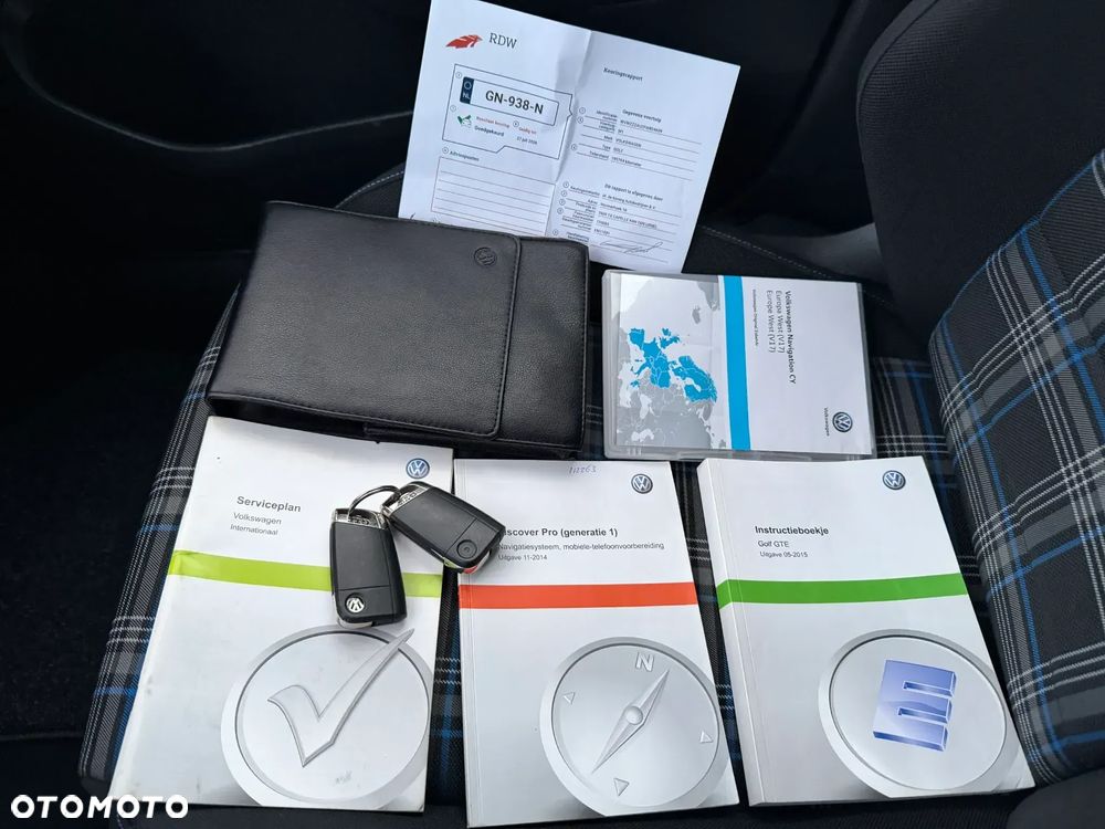 Volkswagen Golf - 35