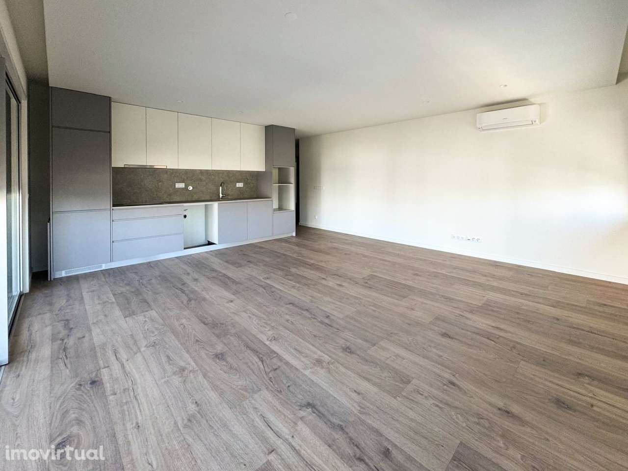 Apartamento T2 Venda em Braga (Maximinos, Sé e Cividade),Braga - Grande imagem: 3/12