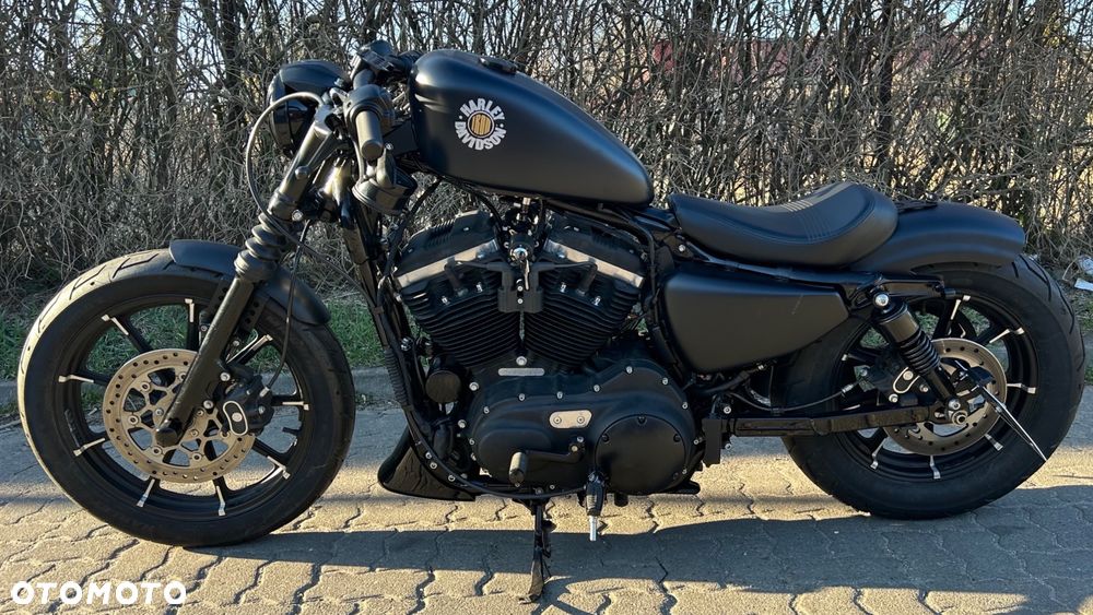 Harley-Davidson Sportster Iron 883 - 3