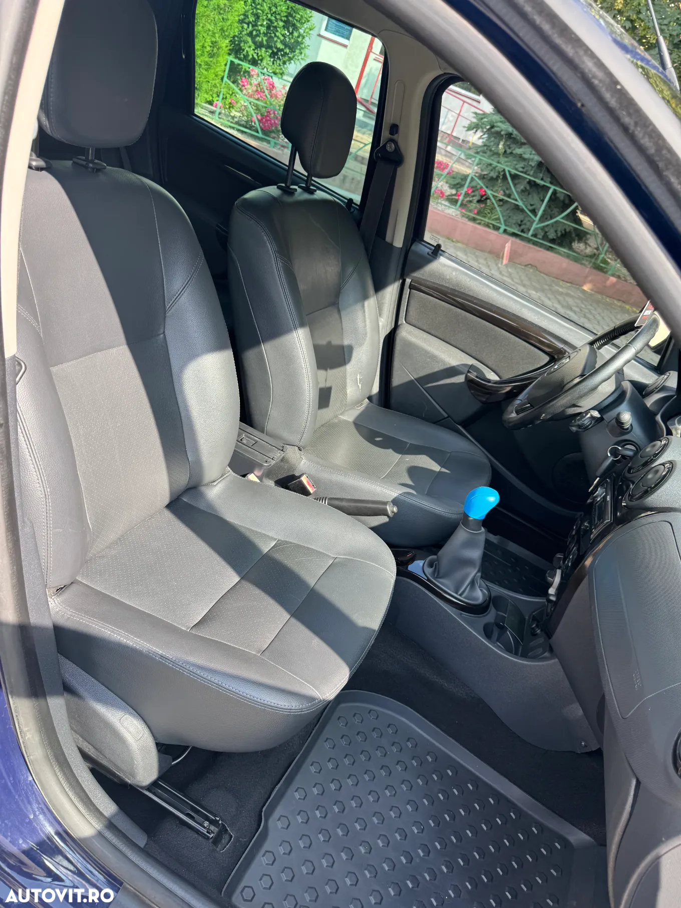 Dacia Duster 1.5 dCi 4x2 Laureate - 5