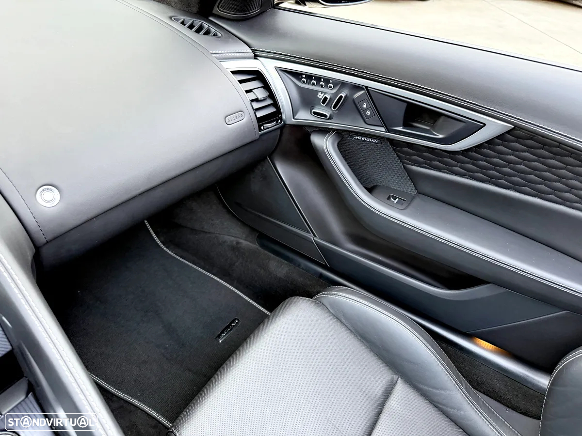 Jaguar F-Type 2.0 i4 R-Dynamic Black - 19