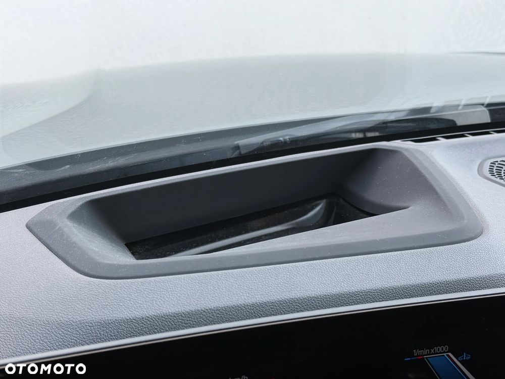 BMW Seria 3 320d Touring xDrive M Sport - 29