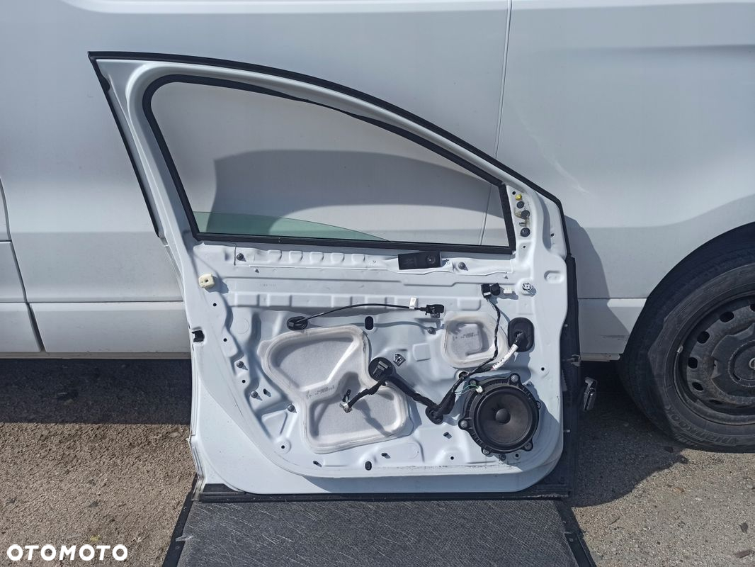 Drzwi lewy przód kompletne RENAULT MEGANE IV KOMBI HB OV369 18r - 12