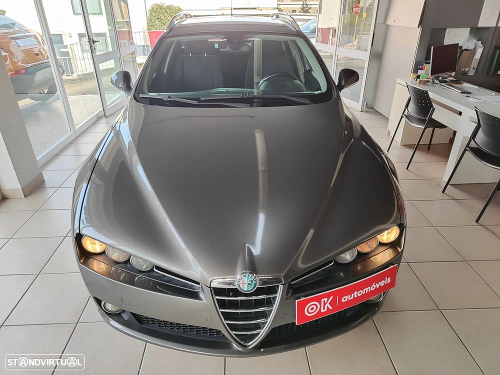 Alfa Romeo 159 Sportwagon 1.9 JTDm 16V Sportiva+ - 4