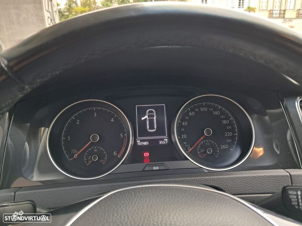 VW Golf Variant 1.6 TDi Confortline - 12