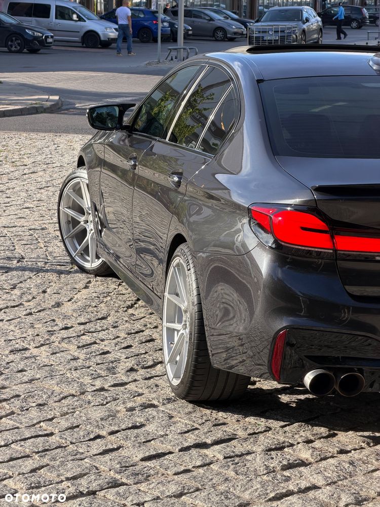BMW Seria 5 - 36