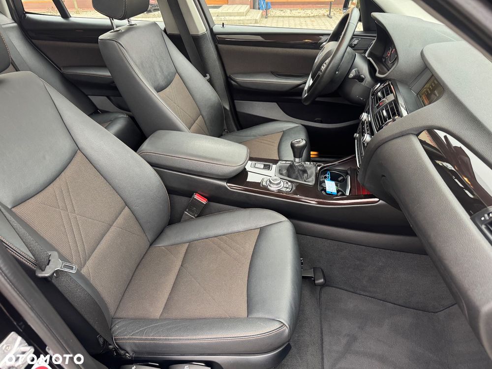 BMW X3 sDrive18d xLine - 22