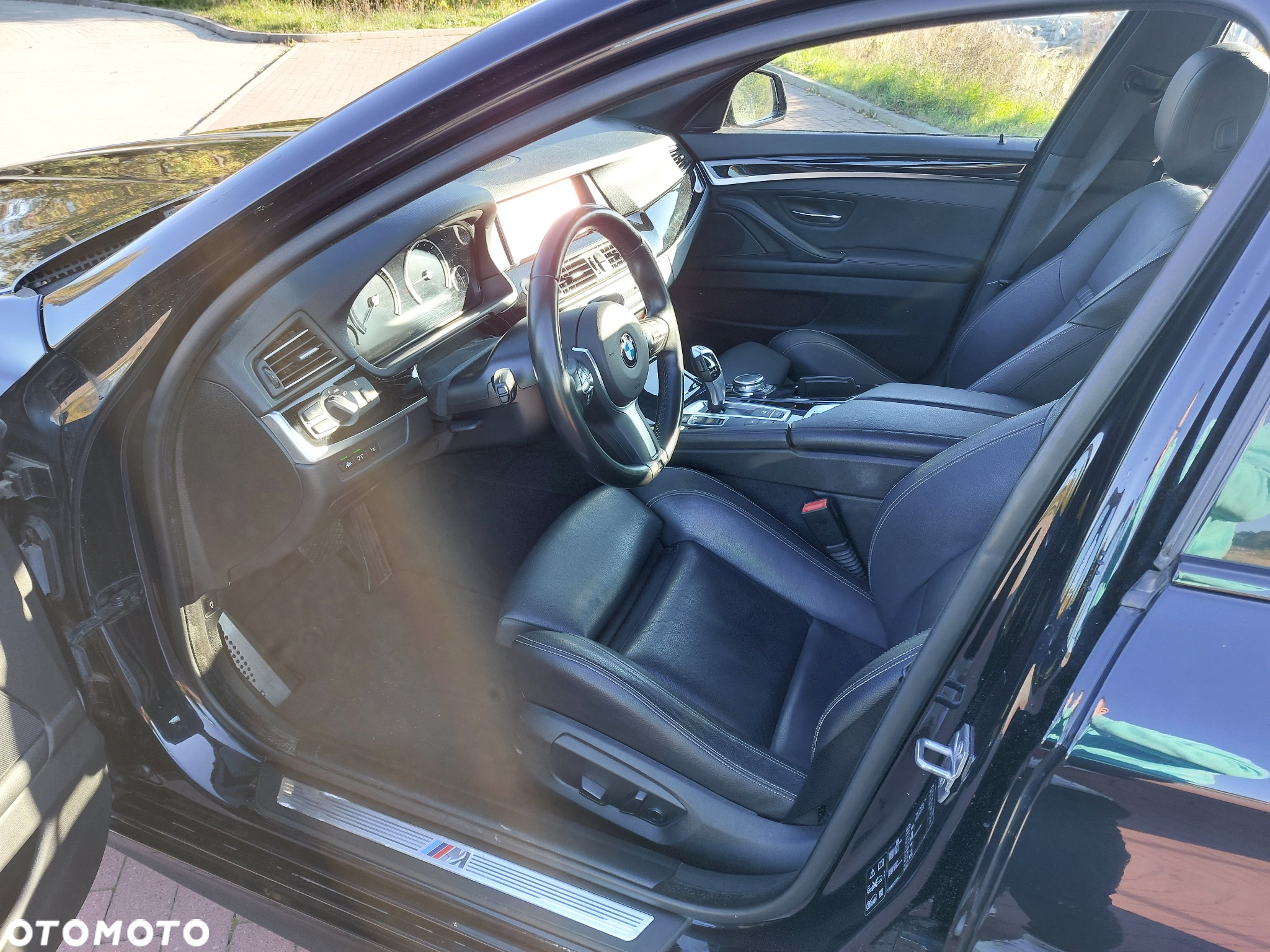 BMW Seria 5 520d M Sport - 24