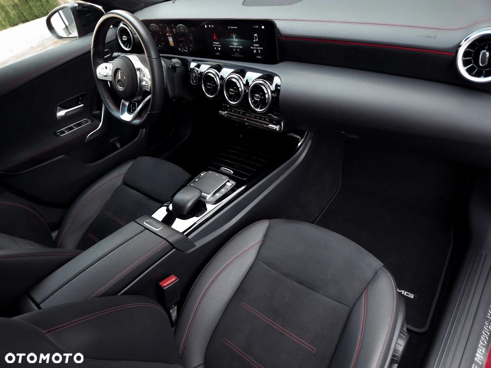 Mercedes-Benz CLA 220 d 4-Matic AMG Line 8G-DCT - 18