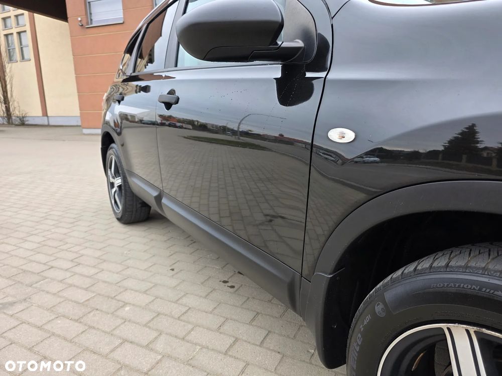 Nissan Qashqai+2 2.0 Visia - 10