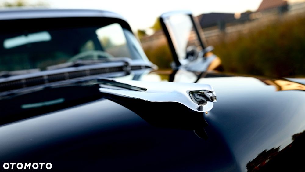 Cadillac Deville - 12