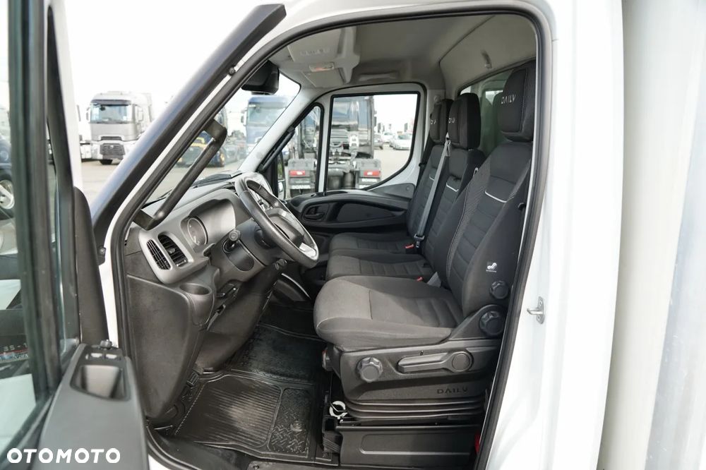 Iveco DAILY 35-180 / KONTENER / AUTOMAT HI-MATIC  / BLIŹNIAK / 2022 / SPROWADZONY - 24