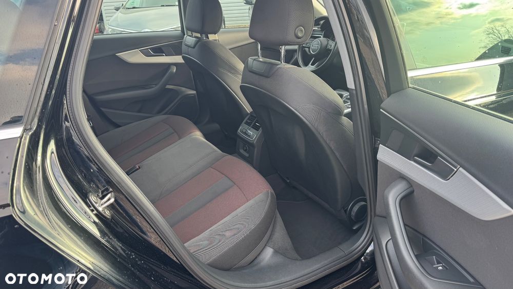 Audi A4 Avant 3.0 TDI quattro tiptronic sport - 30