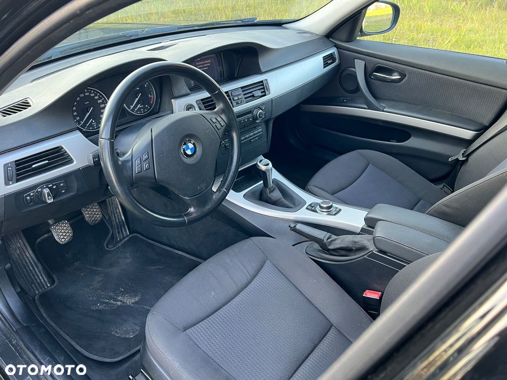 BMW Seria 3 320d - 13