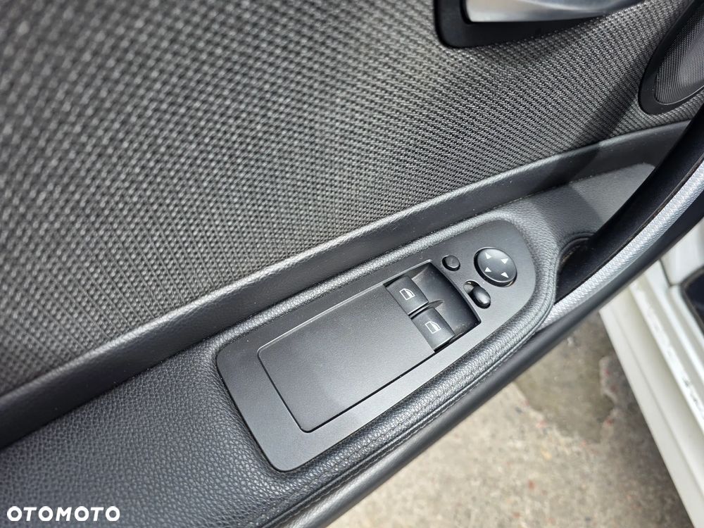 BMW Seria 1 135i - 17