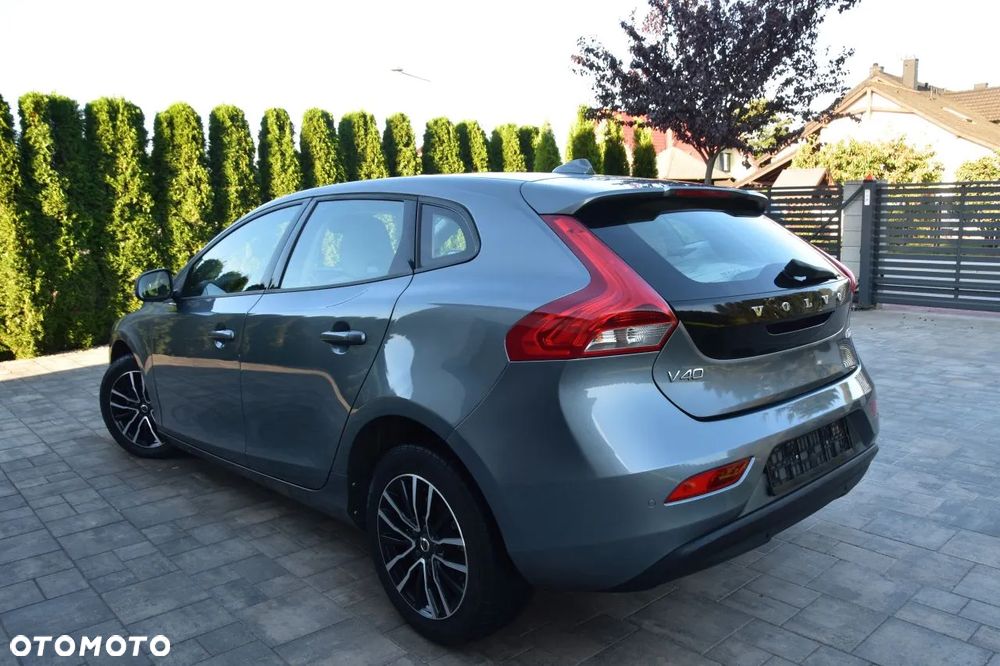 Volvo V40 D2 Drive-E Momentum - 6