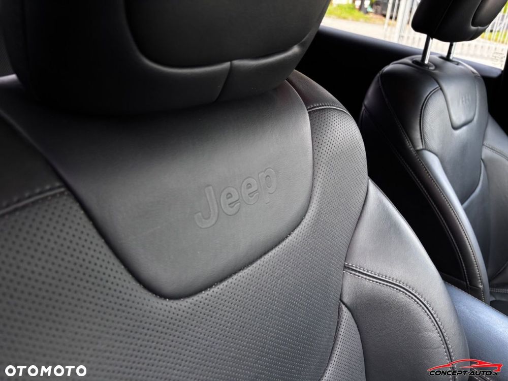 Jeep Cherokee - 22