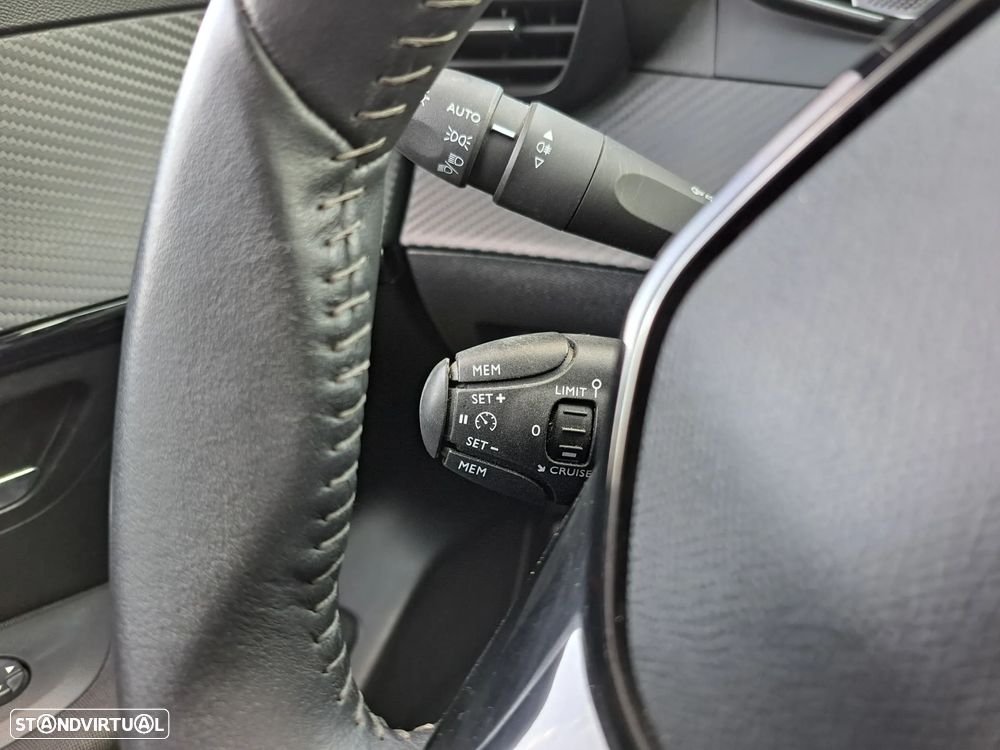 Peugeot 208 BlueHDi 100 Active - 16