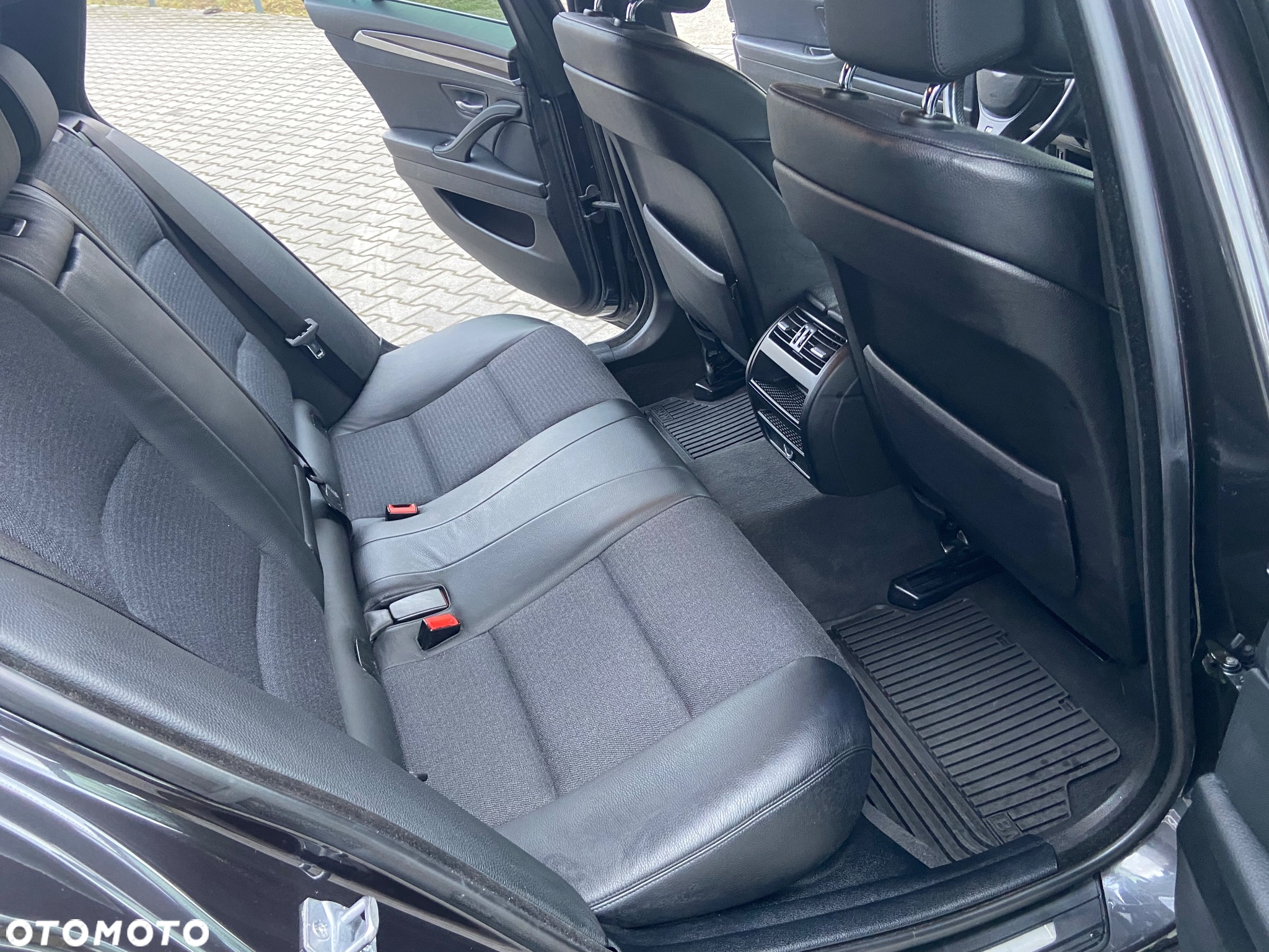 BMW Seria 5 525d xDrive Touring Modern Line - 21