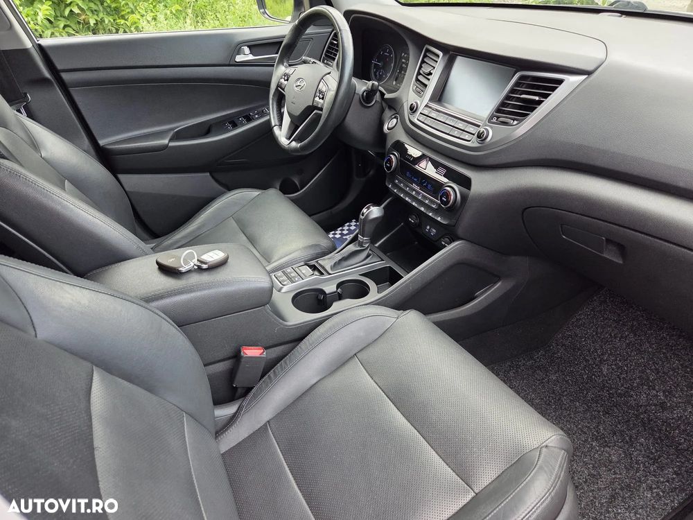 Hyundai Tucson 2.0 CRDI 4WD Automatik Premium - 20