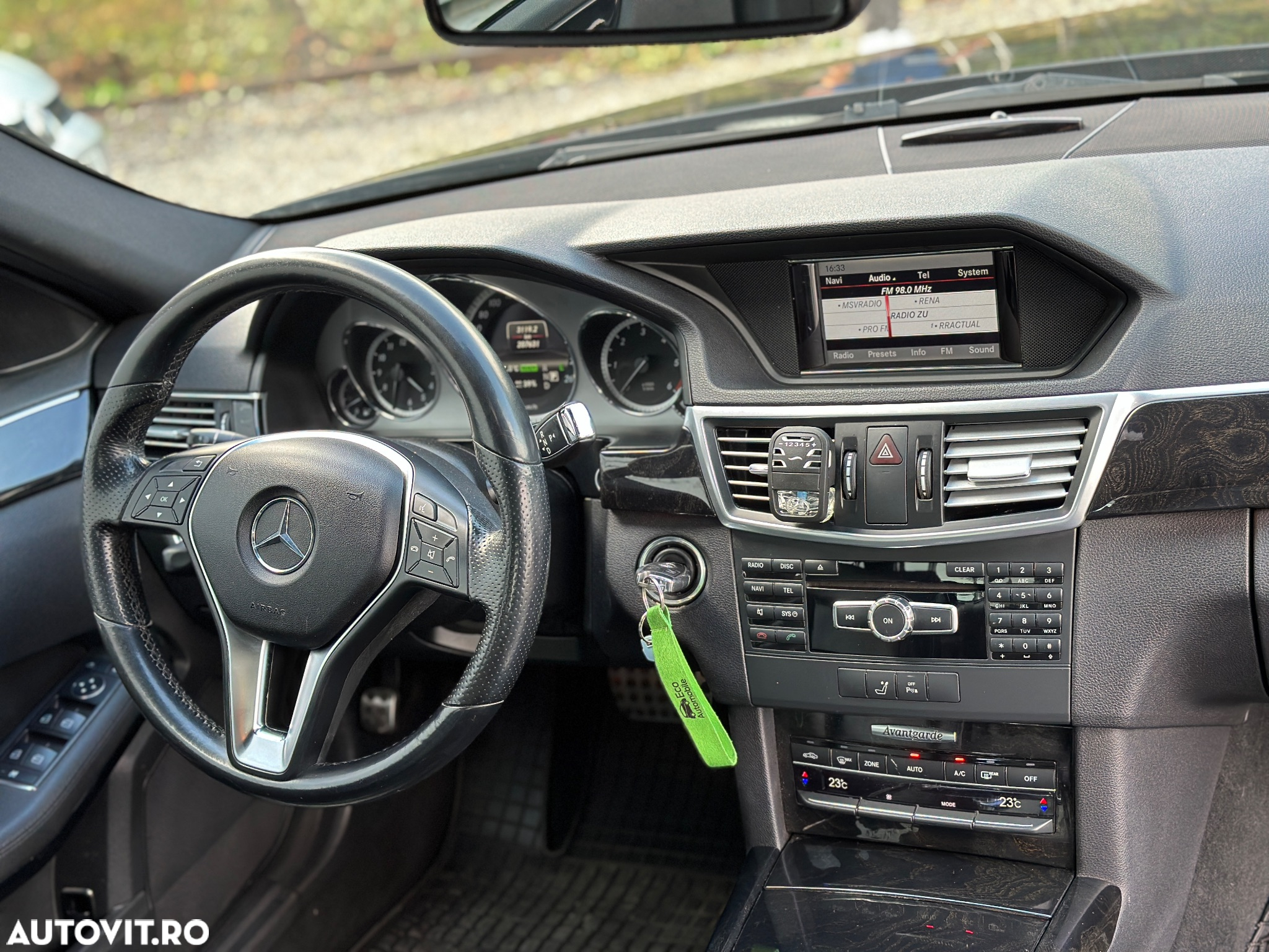 Mercedes-Benz E 300 BlueTEC HYBRID 7G-TRONIC Avantgarde - 6