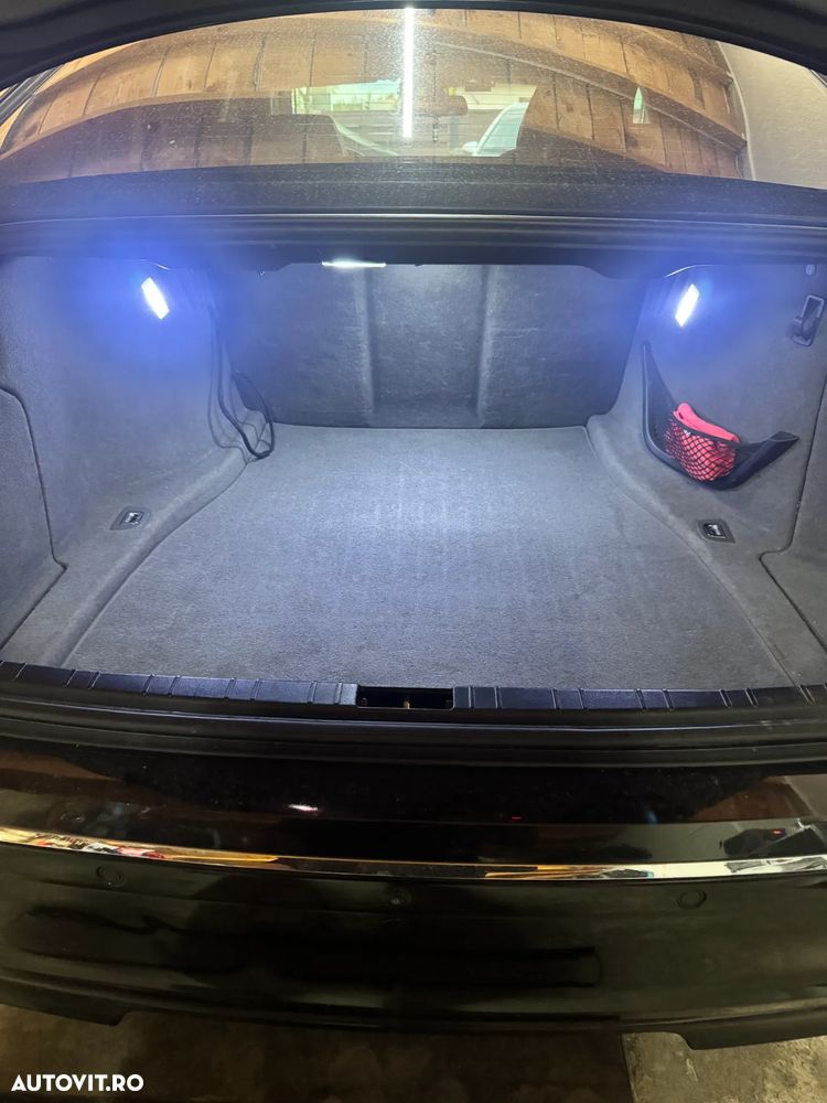 BMW Seria 7 730d A - 15