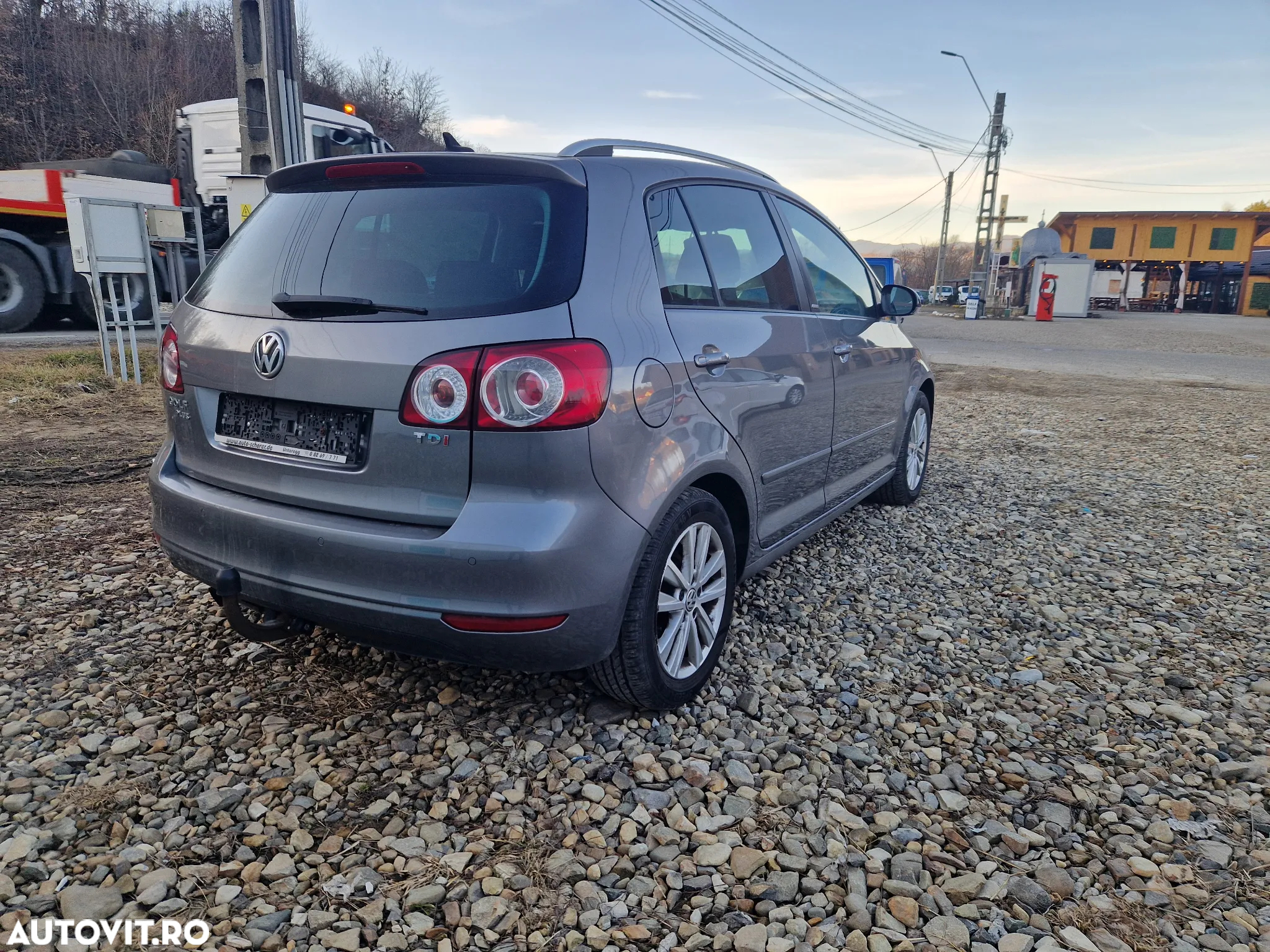 Volkswagen Golf Plus 1.6 TDI DPF Style - 4