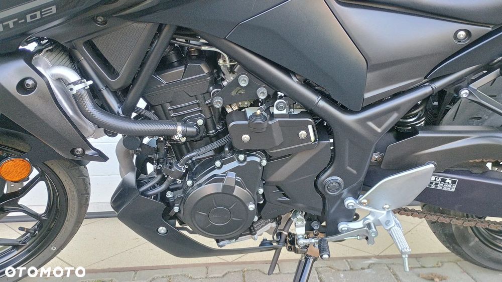 Yamaha MT - 7