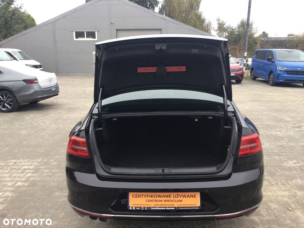 Volkswagen Passat 1.8 TSI BMT Highline DSG - 28
