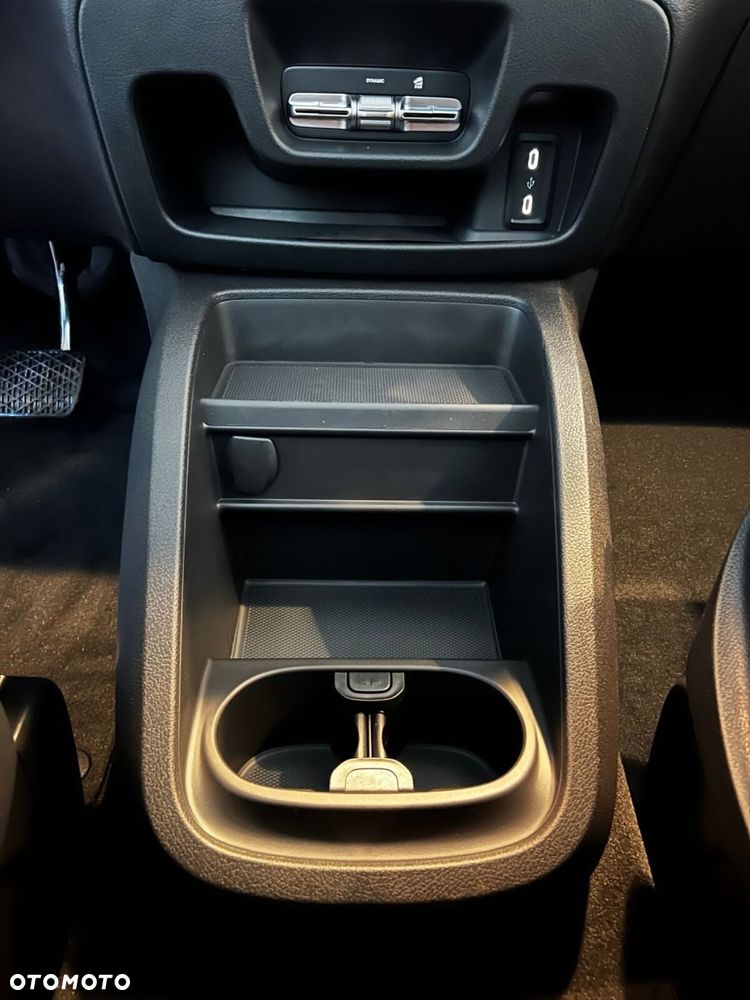 Mercedes-Benz Vito - 13