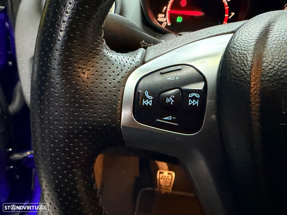 Ford Fiesta 1.6 EcoBoost c/ Pack Pele Desportiva ST - 19