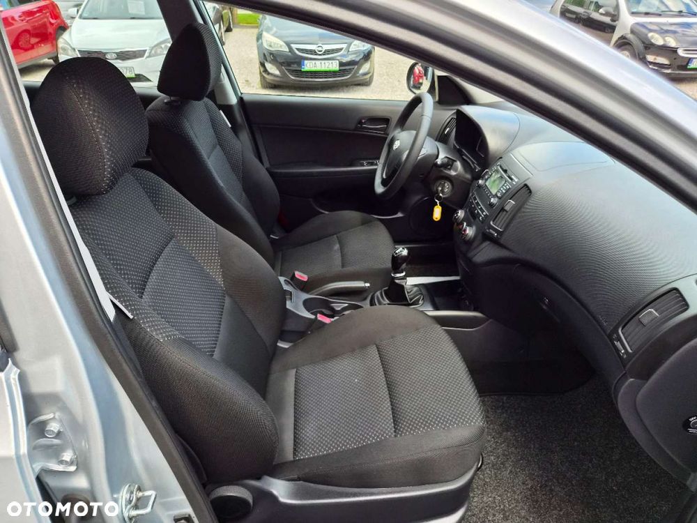Hyundai i30 - 23