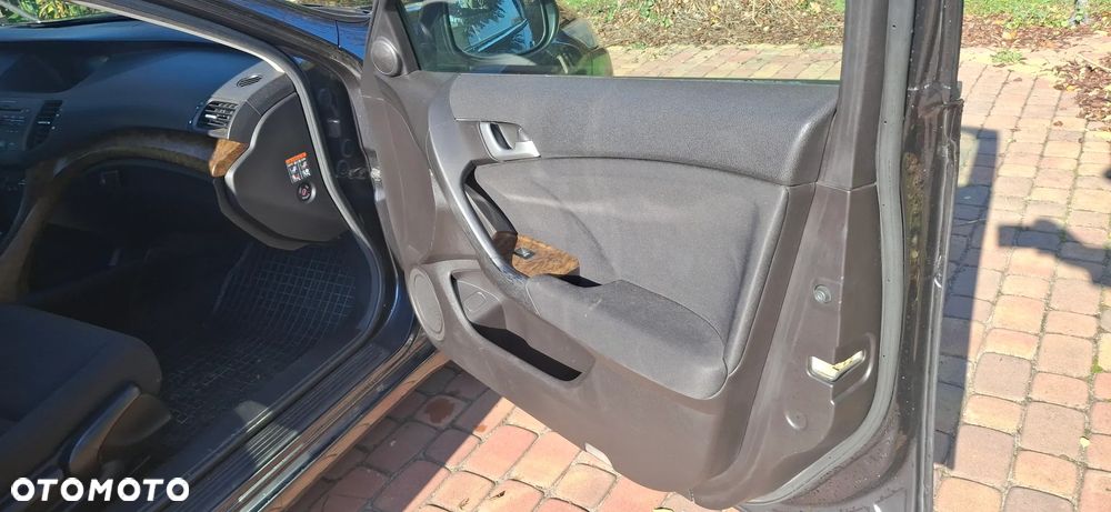 Honda Accord 2.0 Elegance - 9