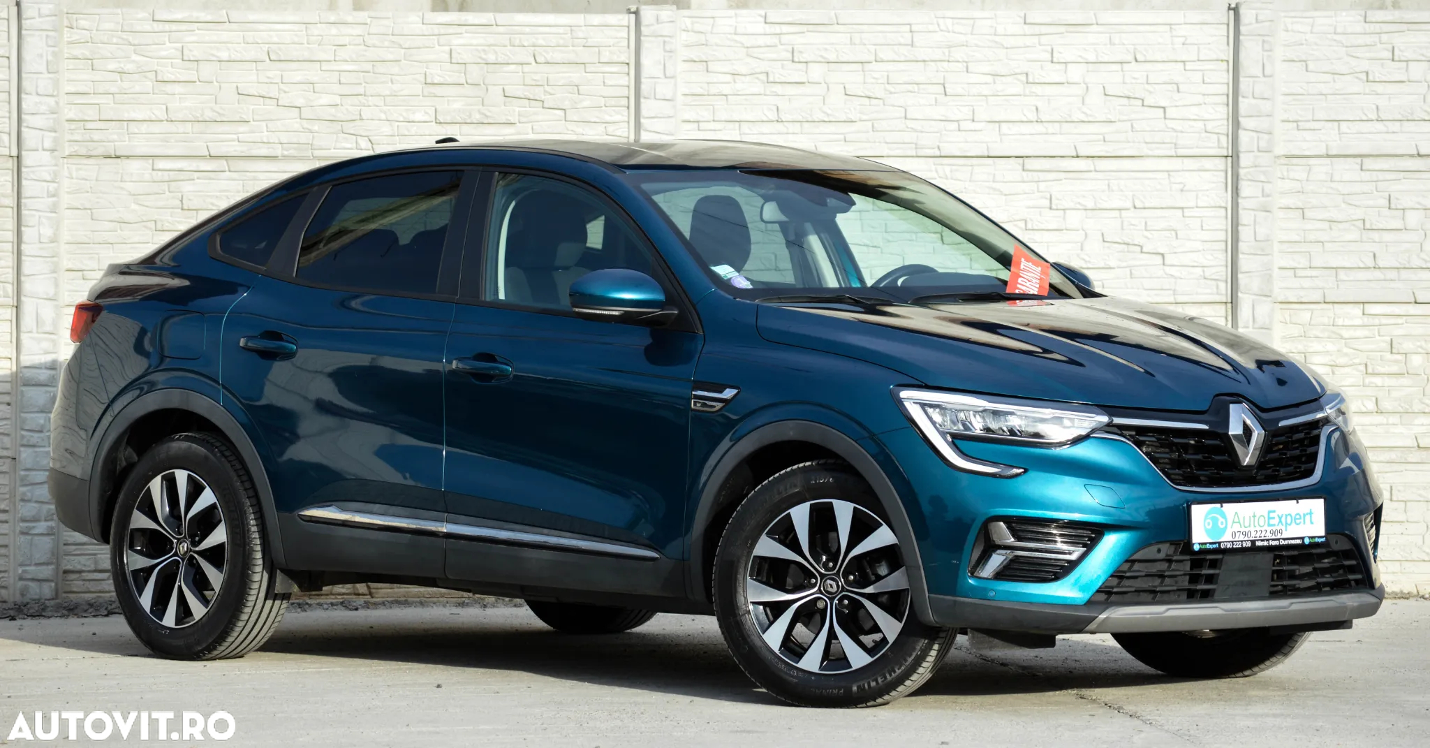 Renault Arkana E-TECH 145 Evolution - 12