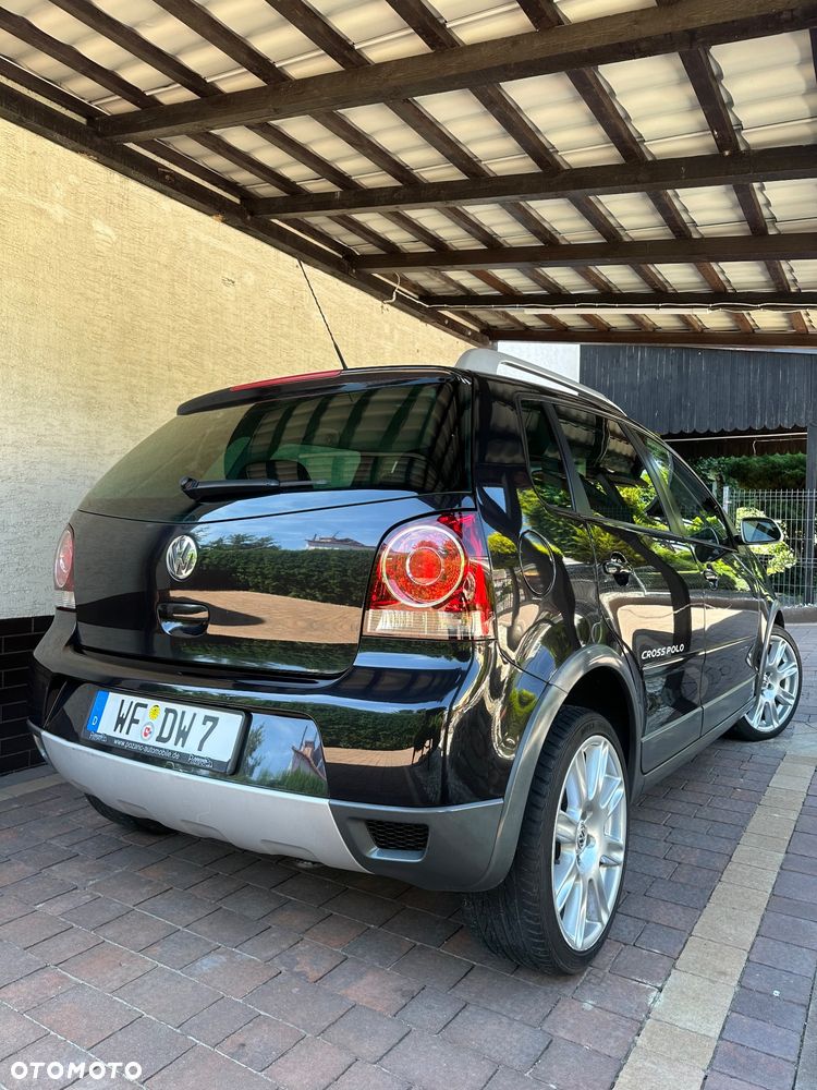 Volkswagen Polo Cross - 12