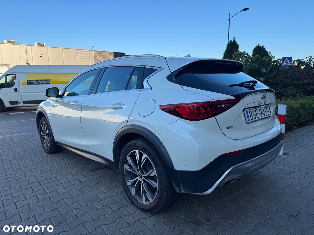 Infiniti QX30 2.0t DCT AWD Premium - 6