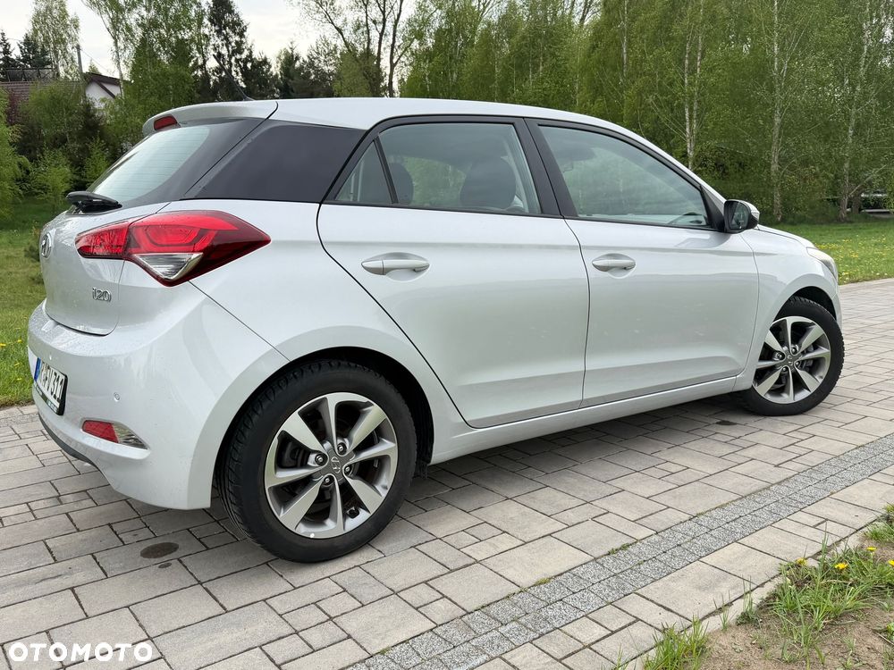 Hyundai i20 1.1 CRDi Style - 11