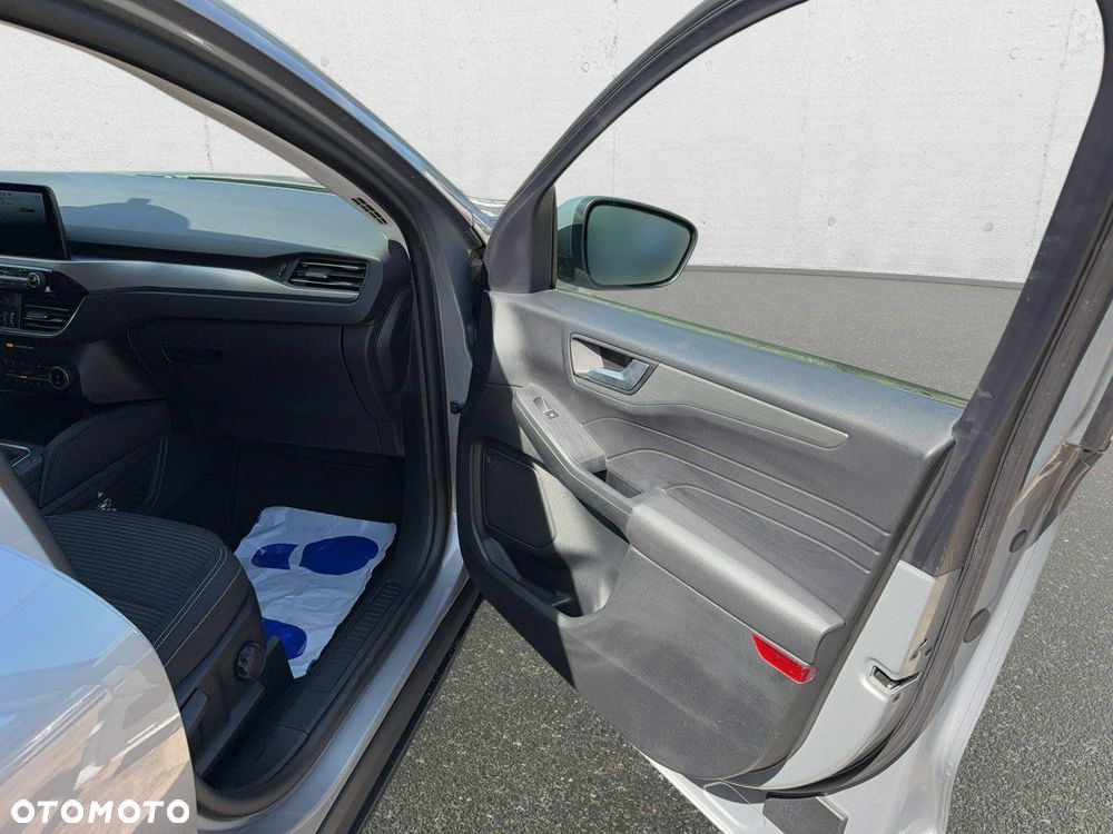Ford Kuga - 26