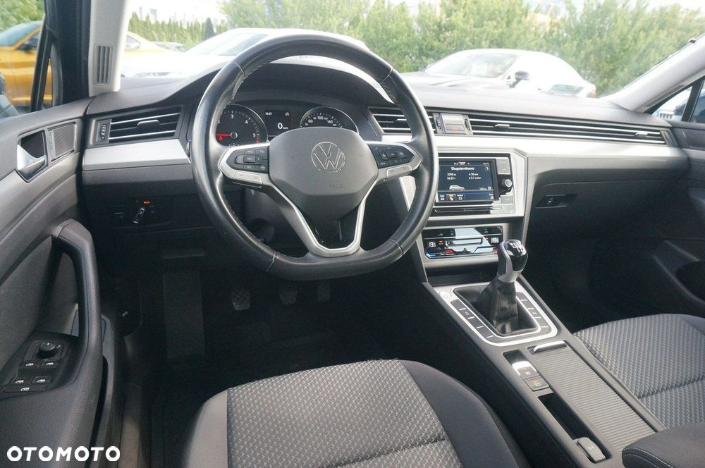 Volkswagen Passat 2.0 TDI EVO Essence - 18