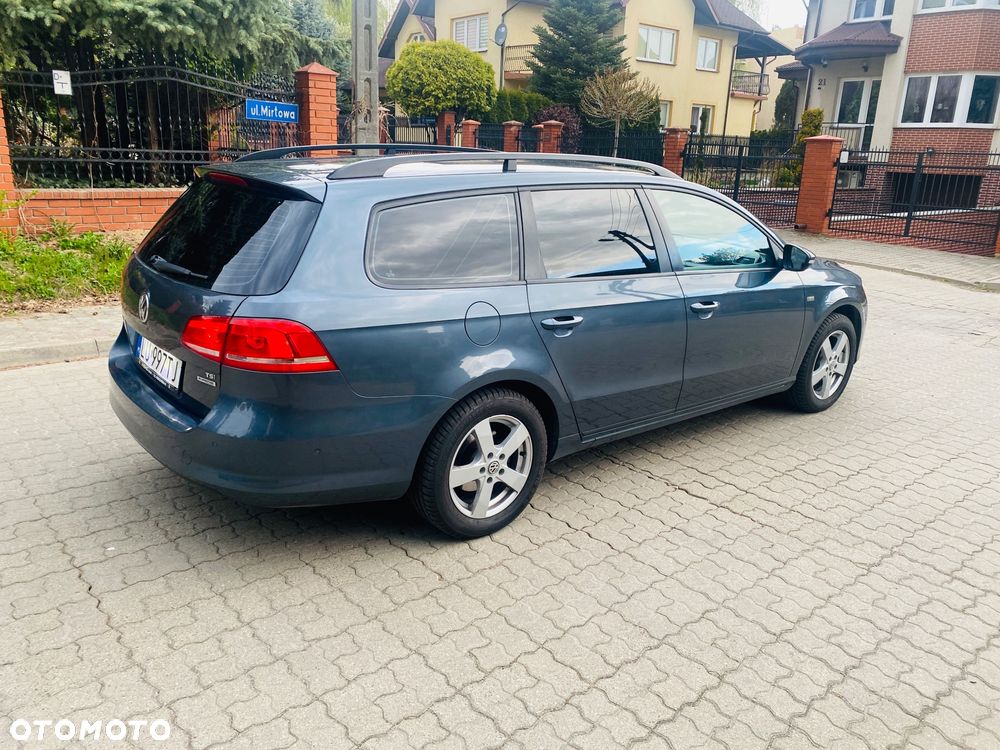 Volkswagen Passat 1.4 TSI BMT Comfortline - 9