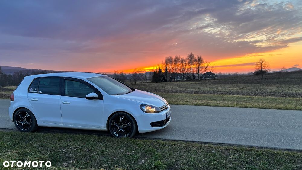 Volkswagen Golf - 11