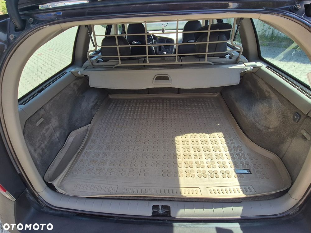 Volvo XC 70 - 9