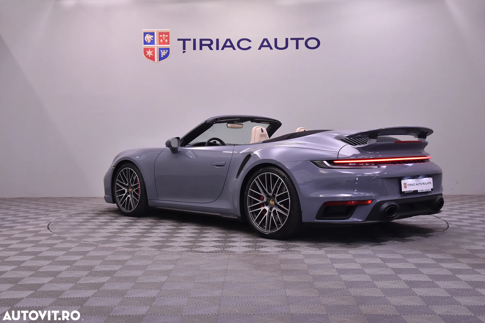 Porsche 911 911Turbo Cabriolet - 11