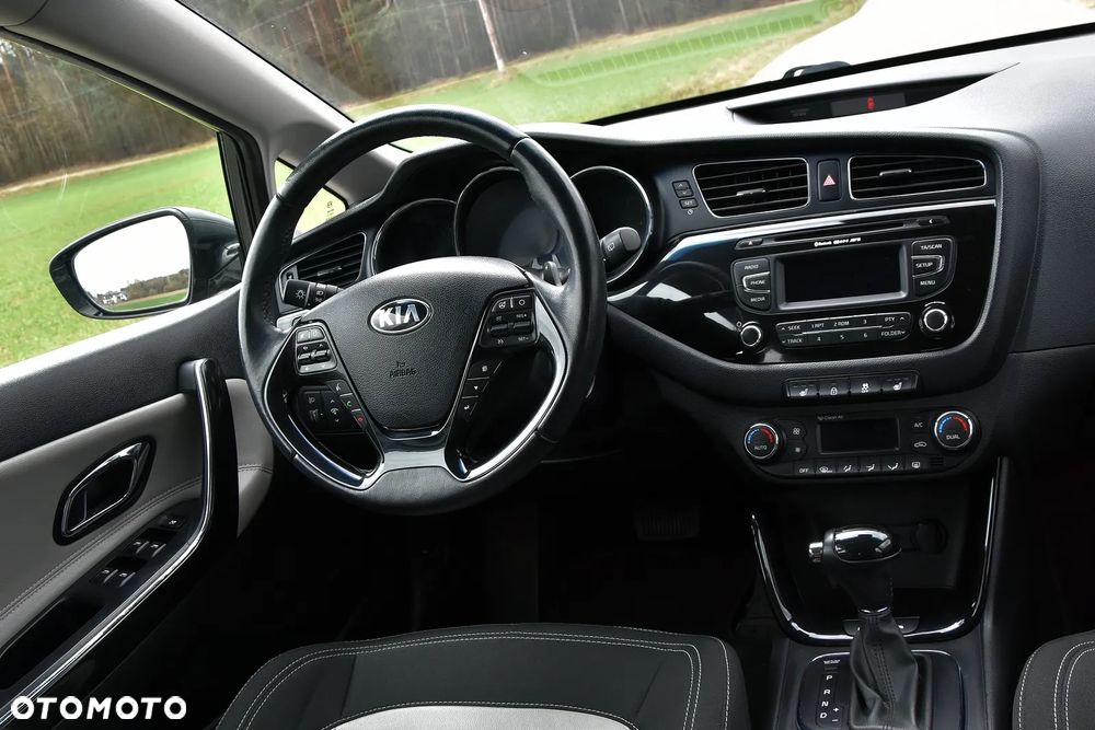 Kia Ceed 1.6 GDI XL DCT - 25