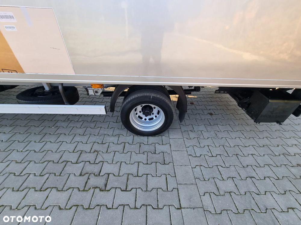 Volkswagen Crafter - 21
