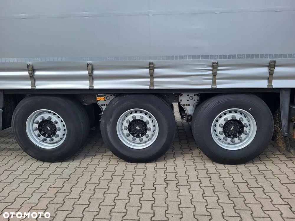 Schmitz Cargobull SCB S3T - 8