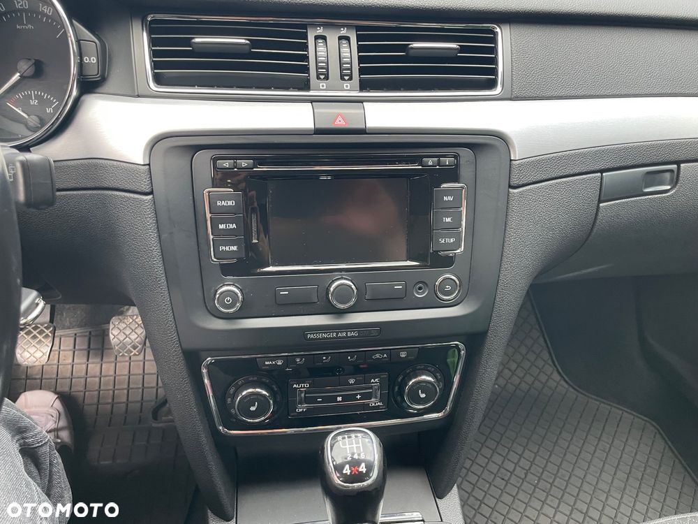 Skoda Superb 2.0 TDI 4x4 Ambition - 31