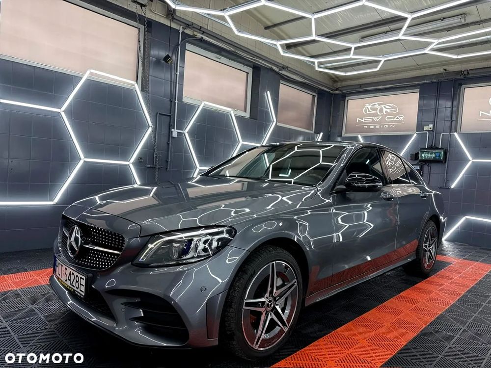 Mercedes-Benz Klasa C 300 d 4Matic 9G-TRONIC AMG Line - 13