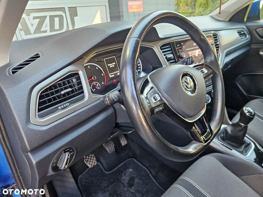 Volkswagen T-Roc - 21