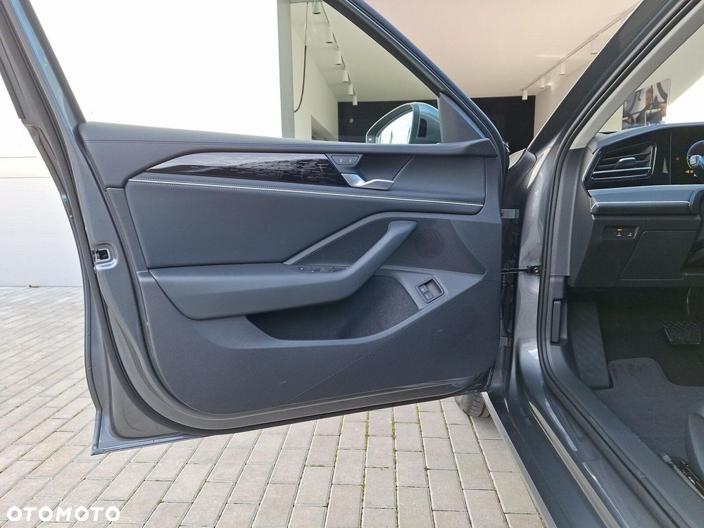 Volkswagen Passat Variant - 10